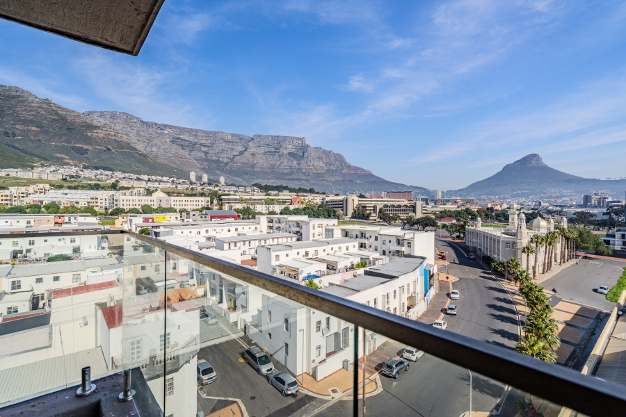 2 Bedroom Property for Sale in Zonnebloem Western Cape